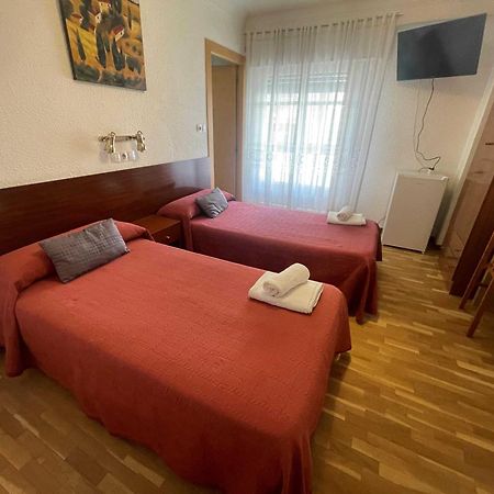 Hostal Cumbre サラゴサ エクステリア 写真