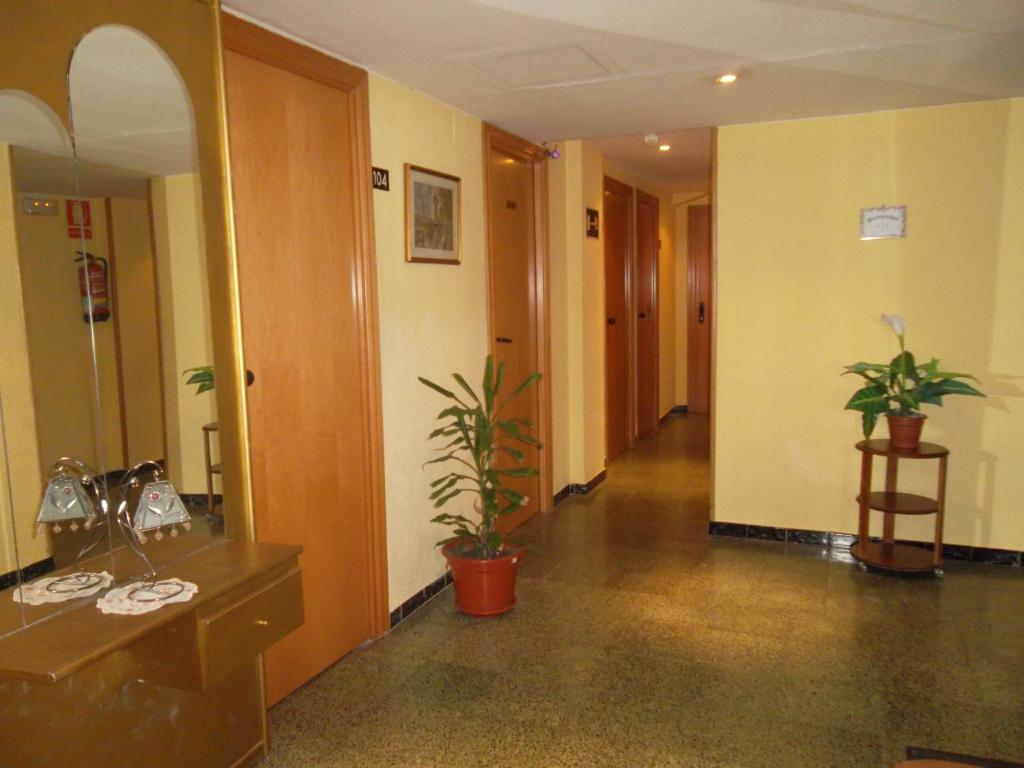Hostal Cumbre サラゴサ エクステリア 写真